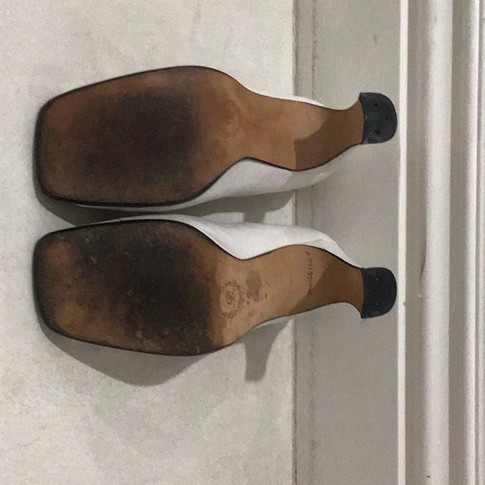 Pearly white heels - Picture 4 of 4